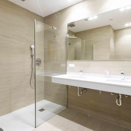 The Collection - Monpas * San Sebastián