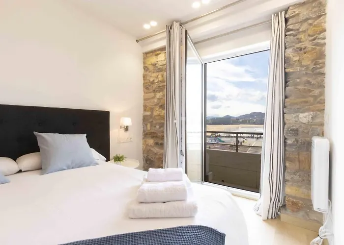 The Collection - Monpas * Σαν Σεμπαστιάν