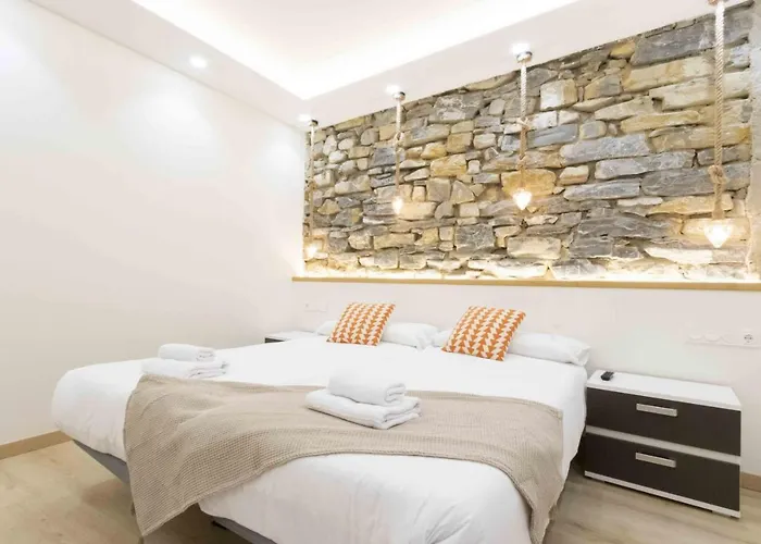 The Collection - Monpas * Σαν Σεμπαστιάν