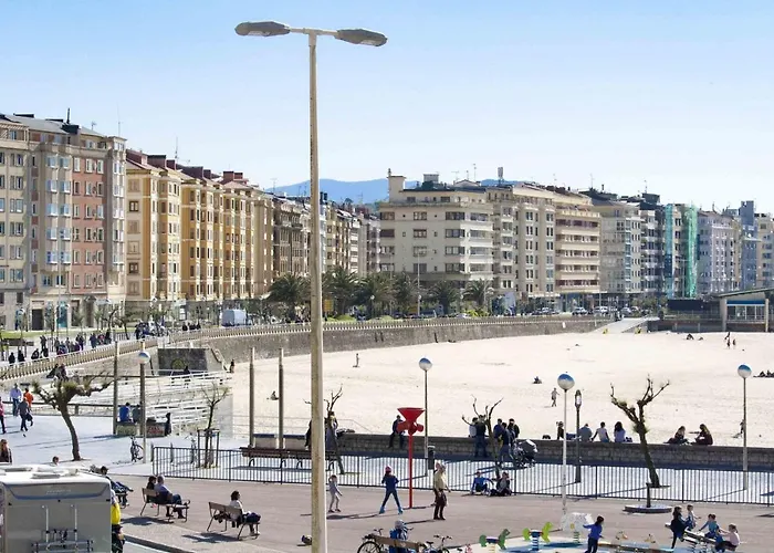 The Collection - Monpas Lejlighed